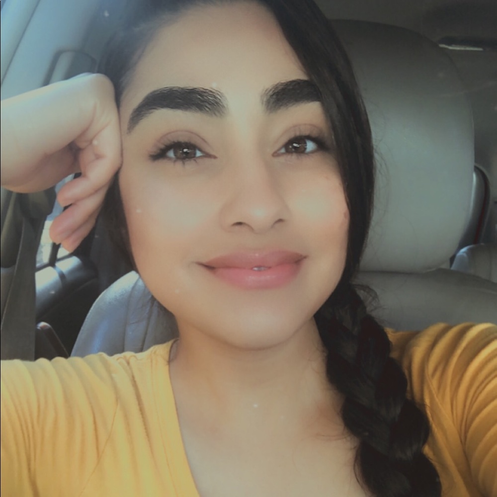 Meet your Posher, Jailyne